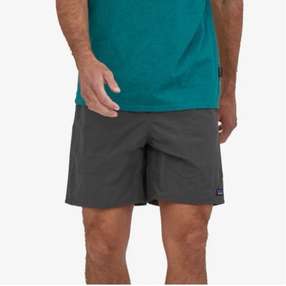 Patagonia Men Size Medium Baggies Long 7" Inseam Nylon Shorts Mesh Liner Black